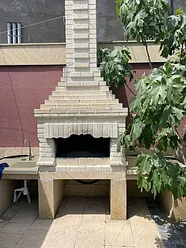 Kirayə verilir 6 otaqlı həyət evi 360 m²