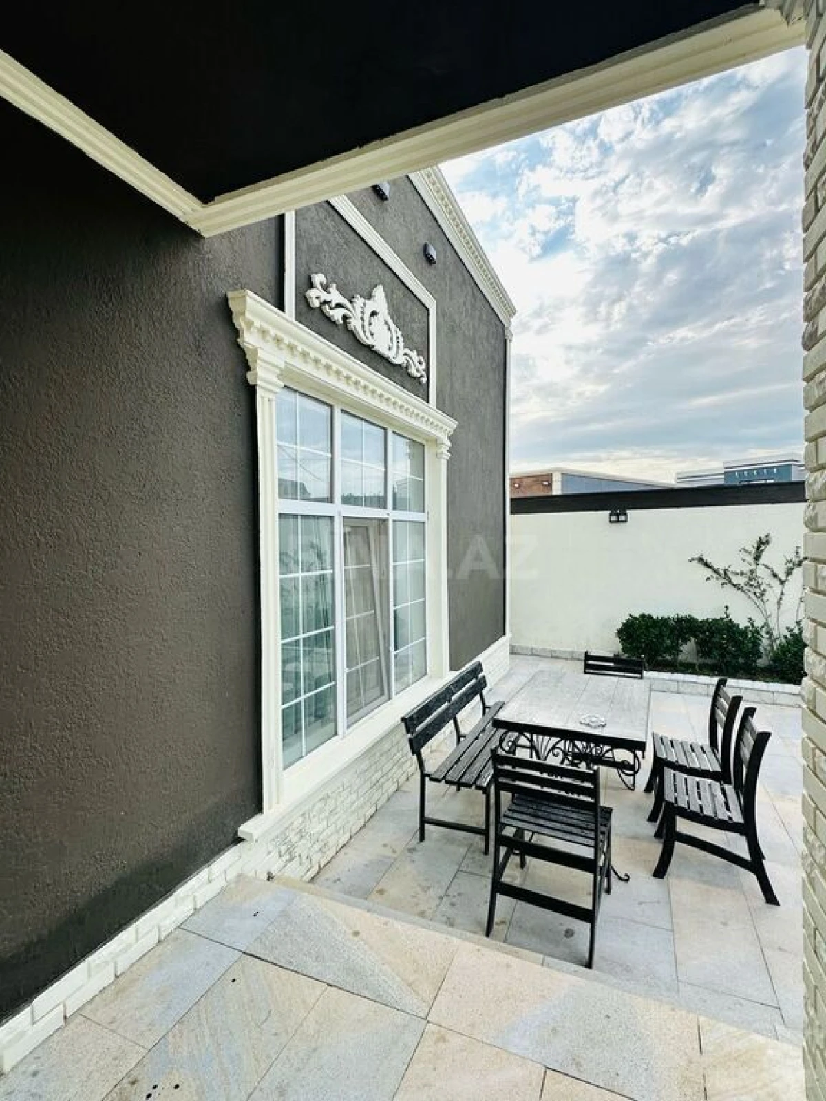 Kirayə verilir 4 otaqlı həyət evi 360 m²