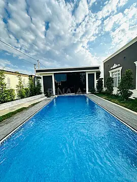 Kirayə verilir 4 otaqlı həyət evi 360 m²