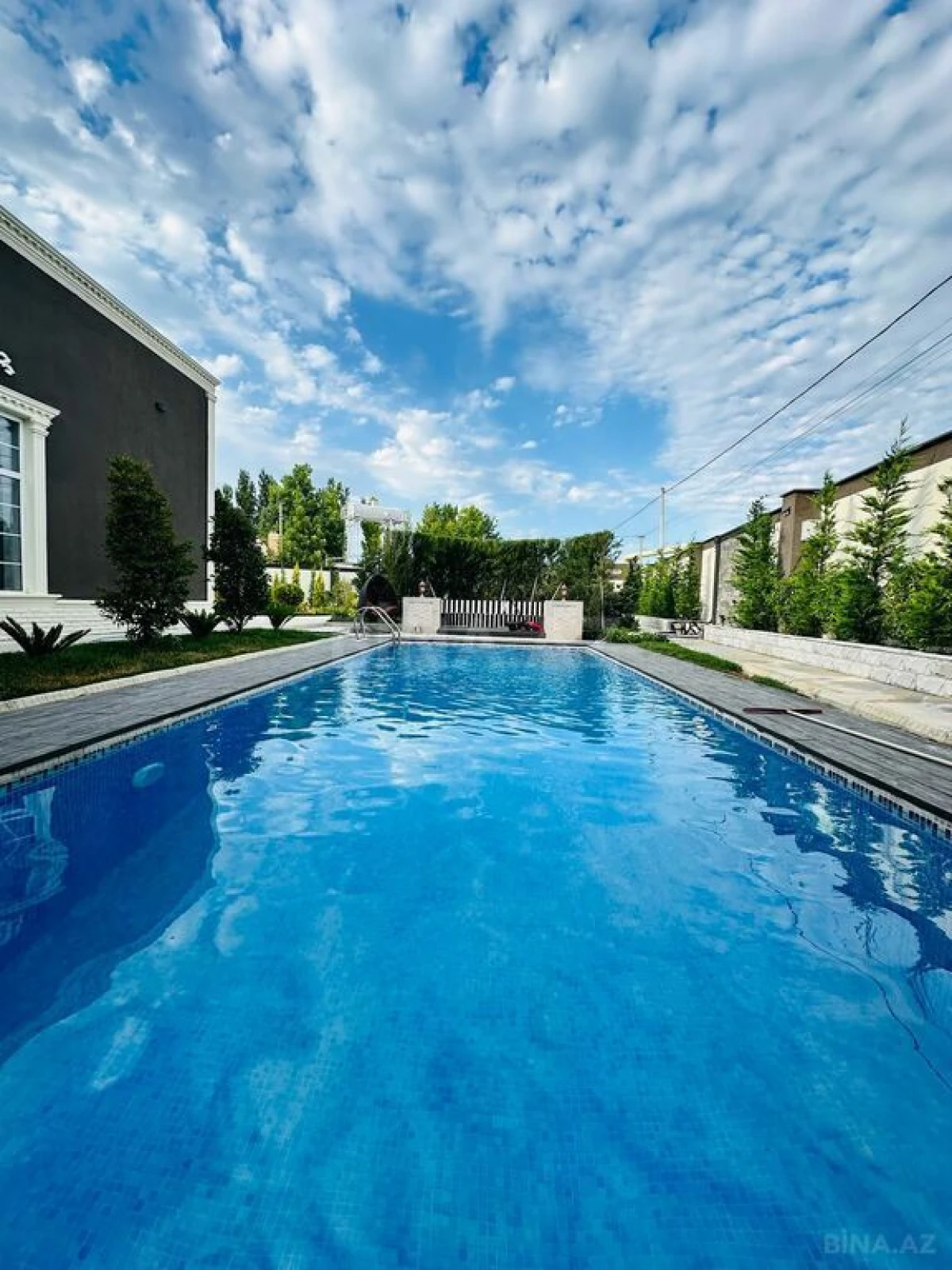 Kirayə verilir 4 otaqlı həyət evi 360 m²