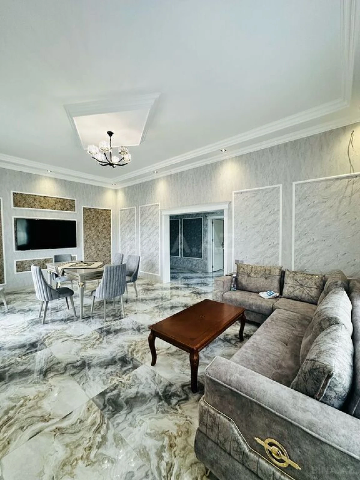 Kirayə verilir 4 otaqlı həyət evi 360 m²