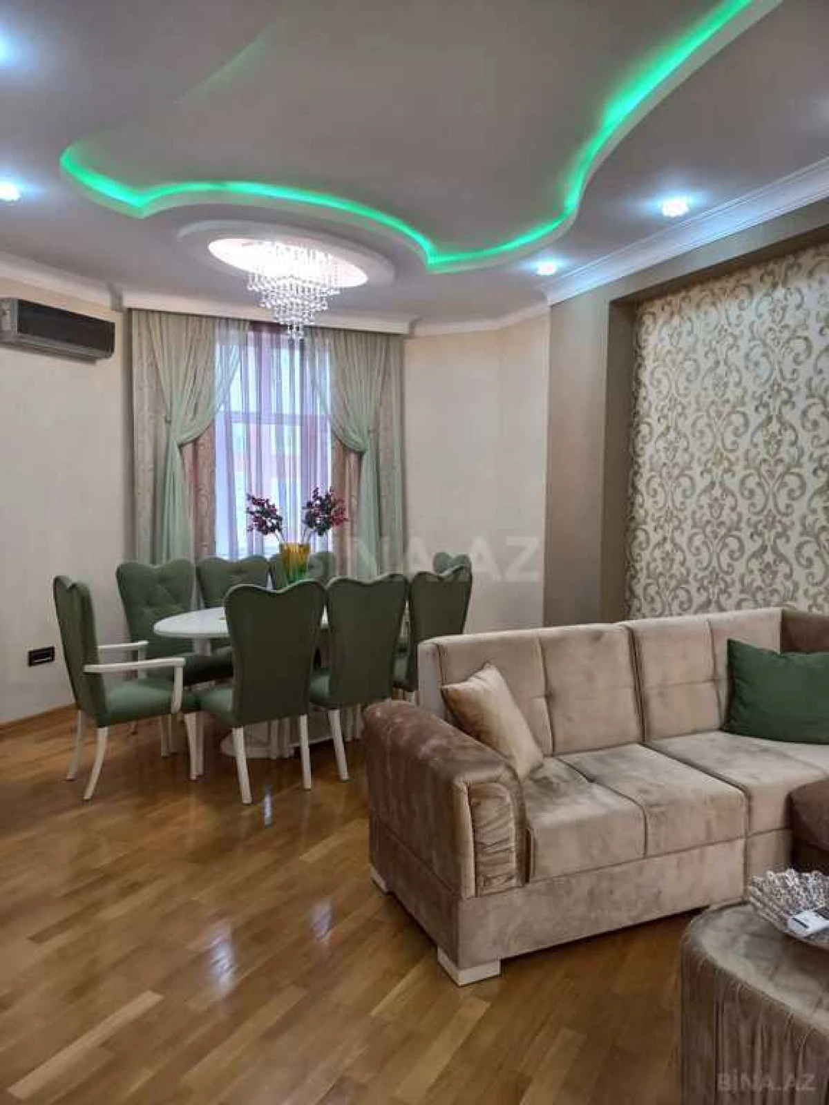 Satılır 2 otaqlı mənzil 95 m²