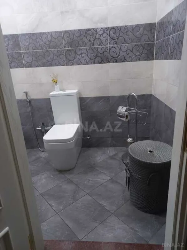 Satılır 2 otaqlı mənzil 95 m²