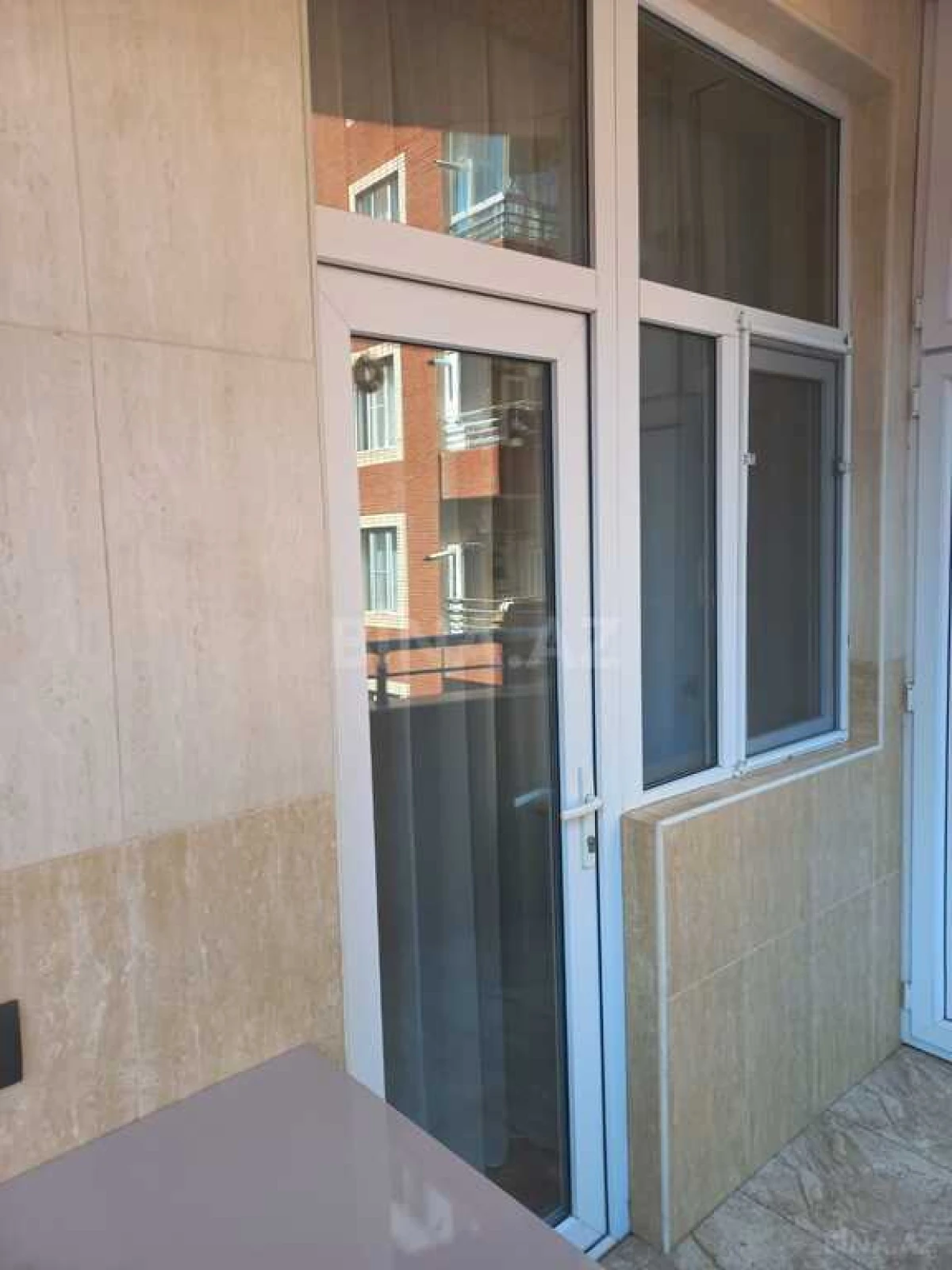 Satılır 2 otaqlı mənzil 95 m²