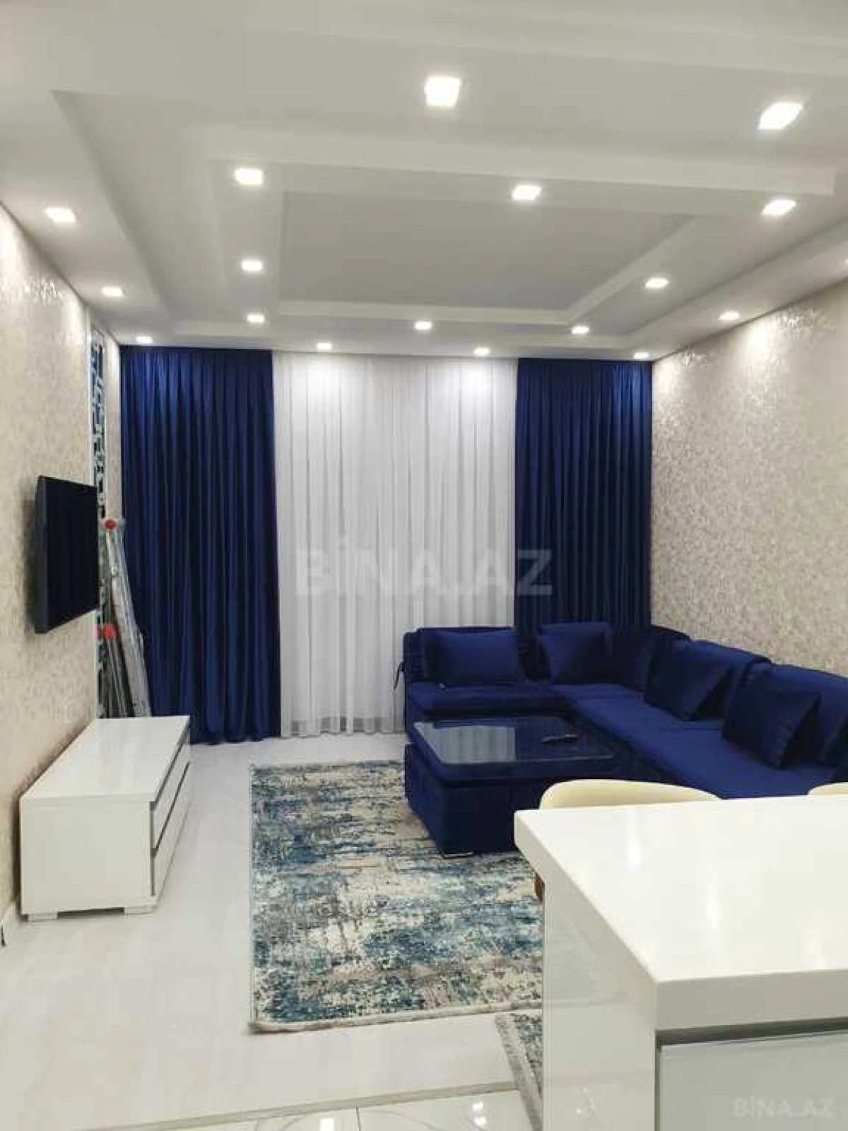 Kirayə verilir 2 otaqlı mənzil 65 m²