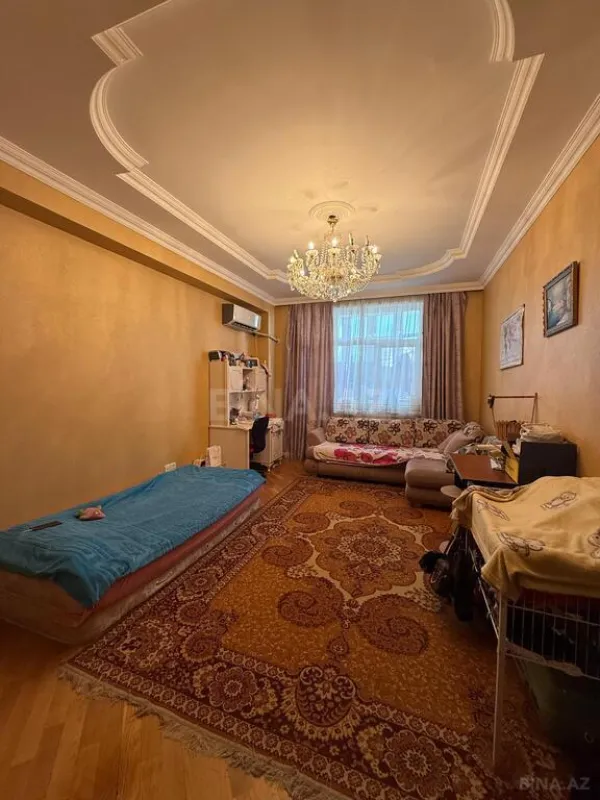 Satılır 2 otaqlı mənzil 85 m²