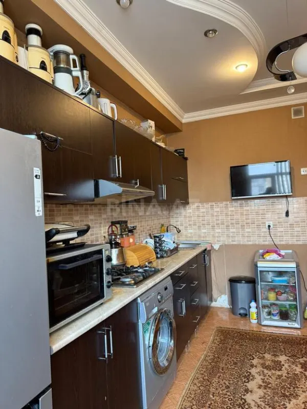 Satılır 2 otaqlı mənzil 85 m²