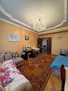 Satılır 2 otaqlı mənzil 85 m² — Bakı, İnşaatçılar 2 otaq 85.00 m²