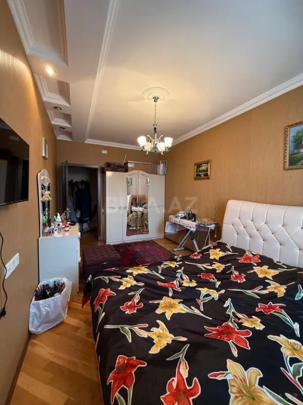 Satılır 2 otaqlı mənzil 85 m²