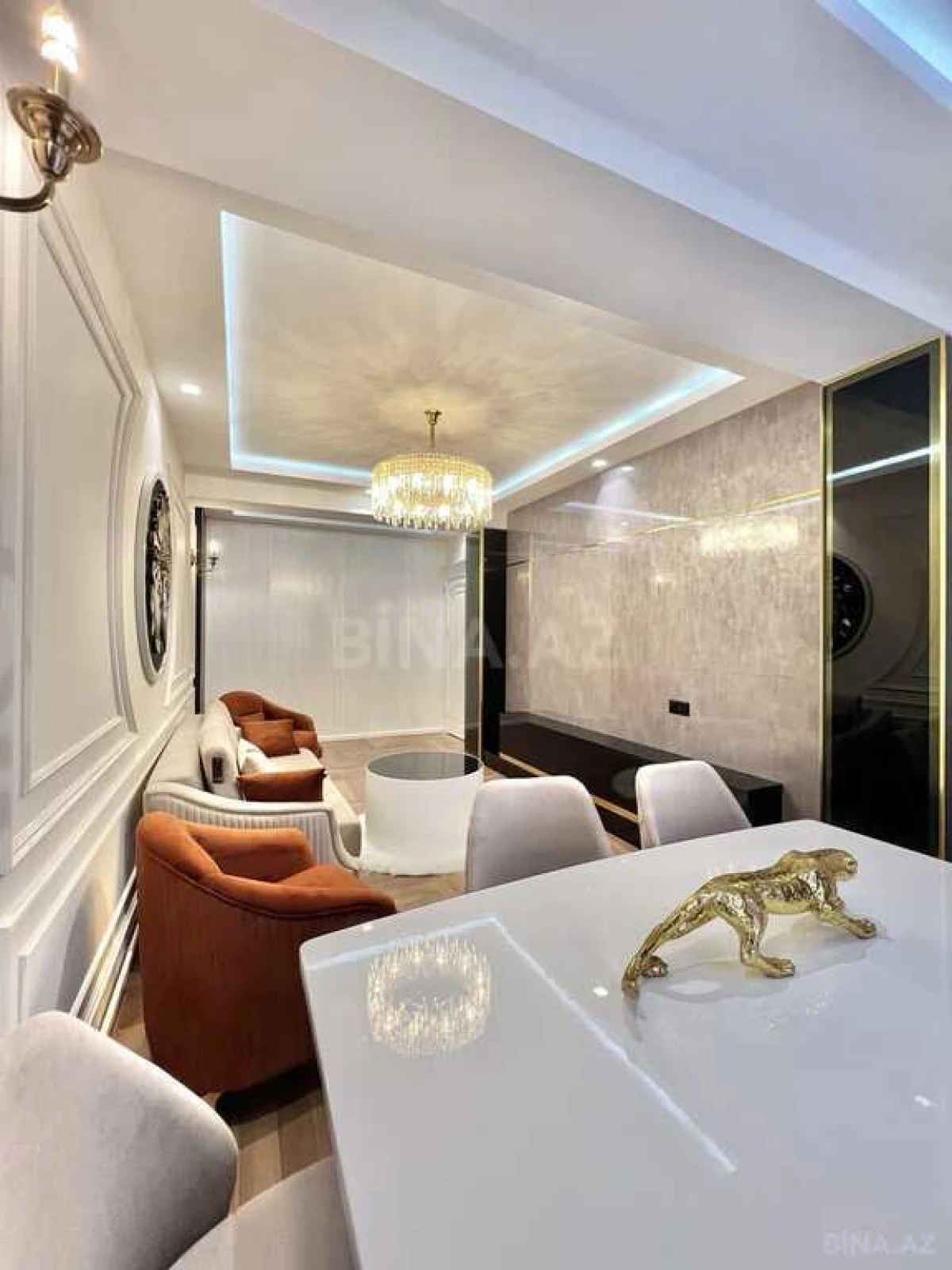 Satılır 2 otaqlı mənzil 67 m²