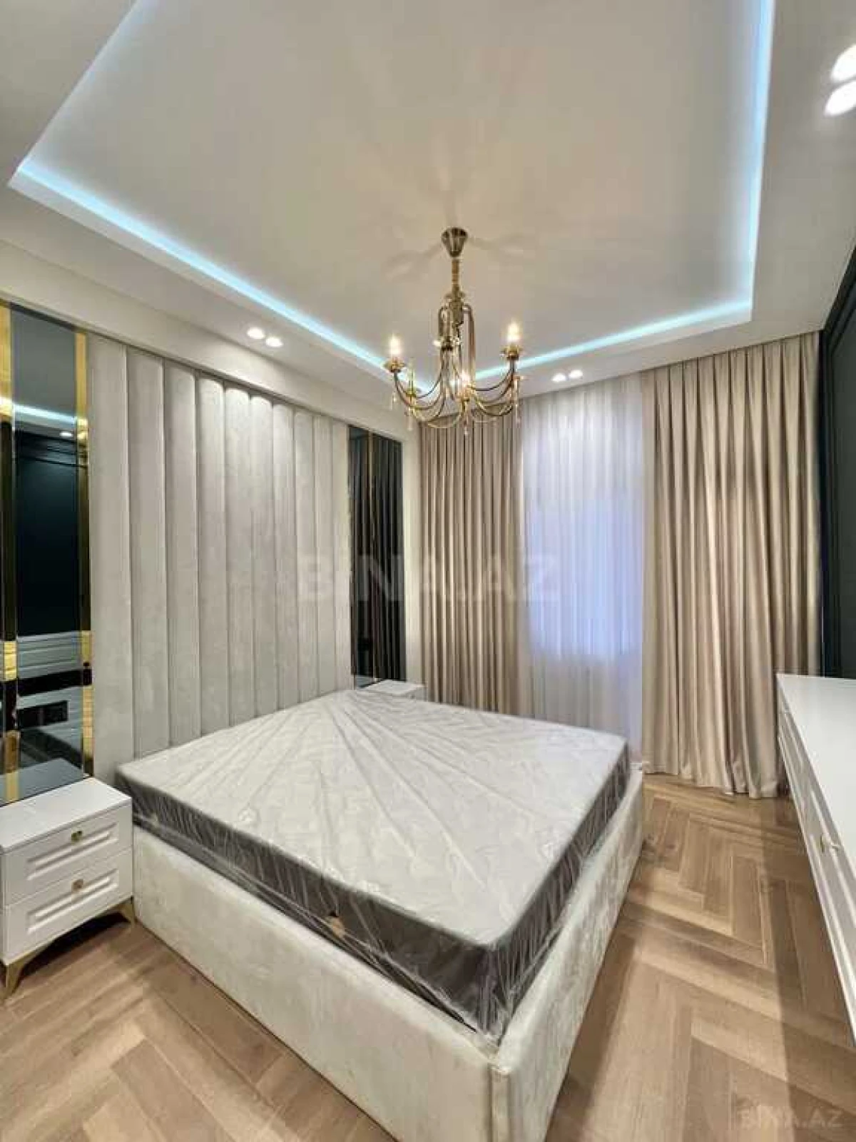 Satılır 2 otaqlı mənzil 67 m²