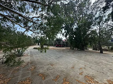 Satılır torpaq sahəsi 30 m²