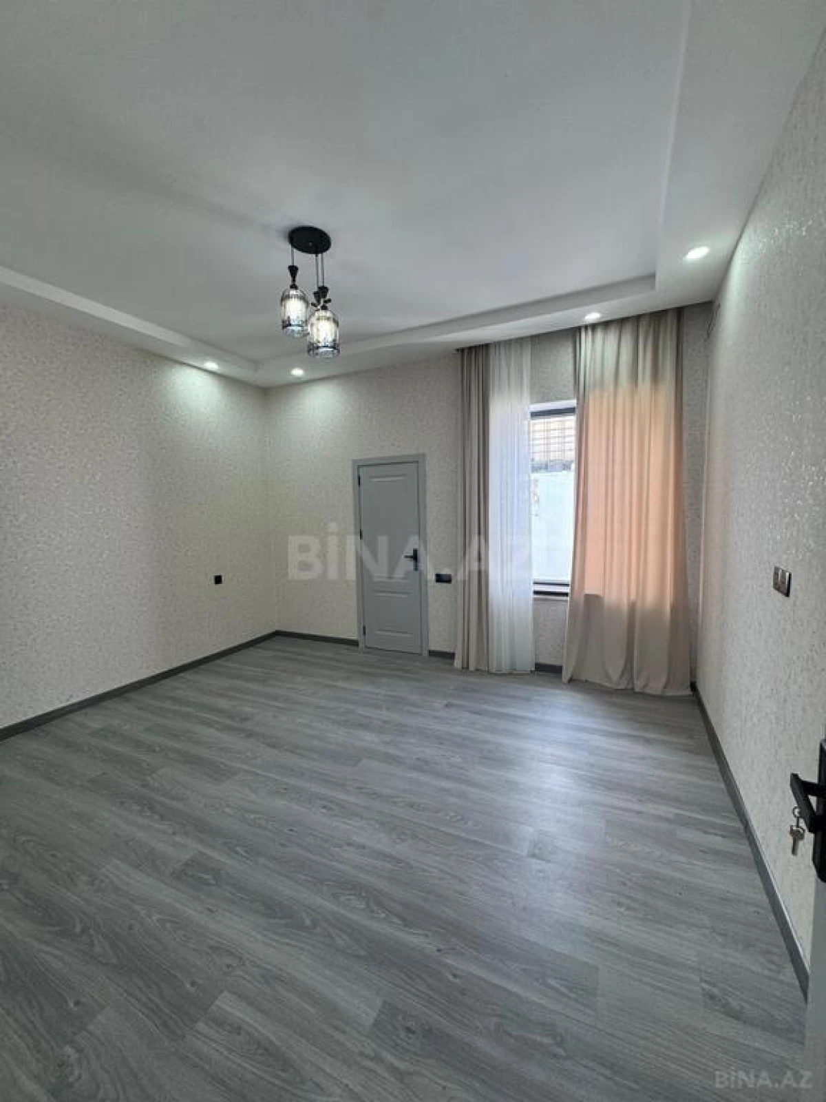 Satılır 4 otaqlı həyət evi 130 m²