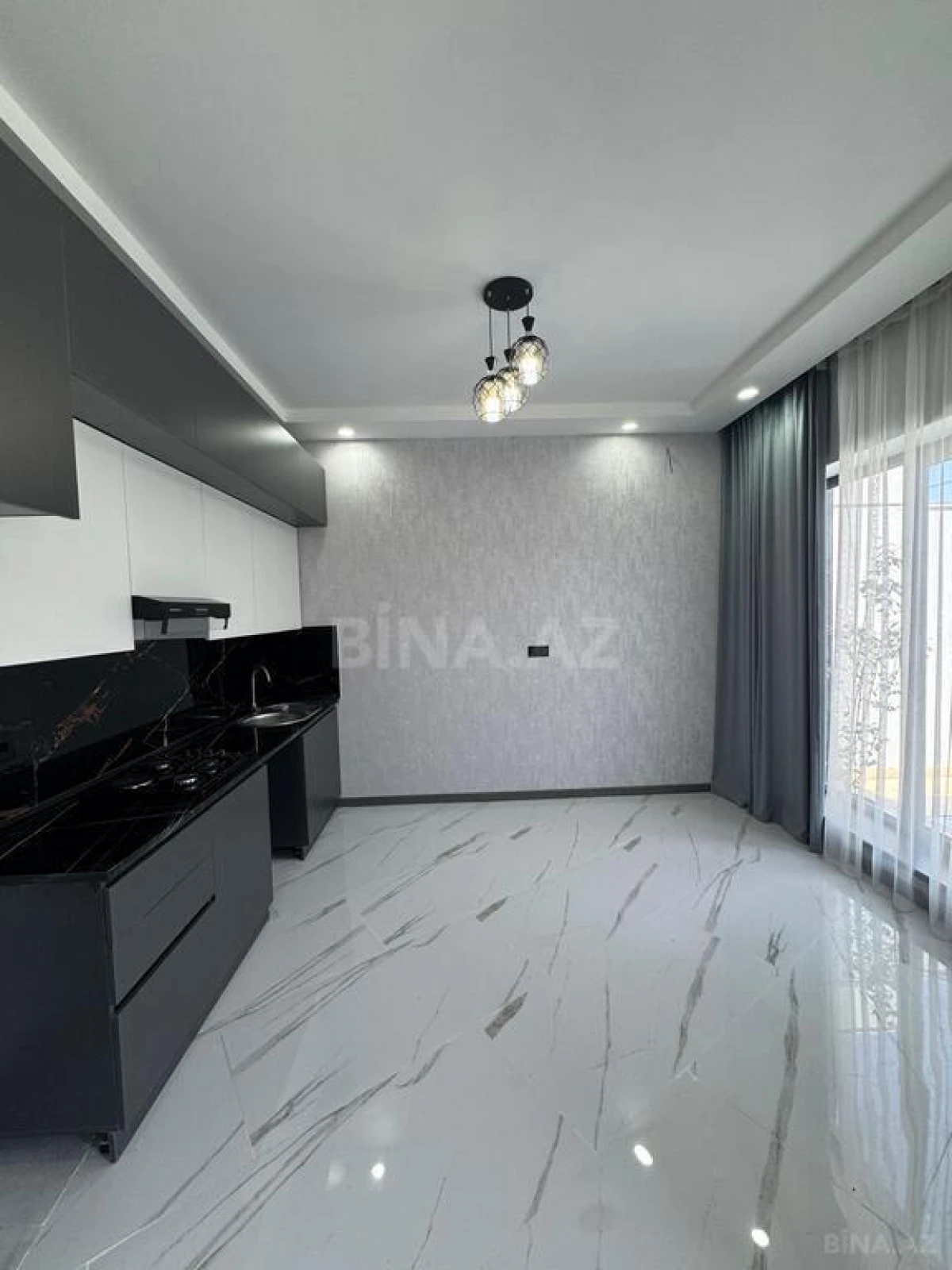 Satılır 4 otaqlı həyət evi 130 m²