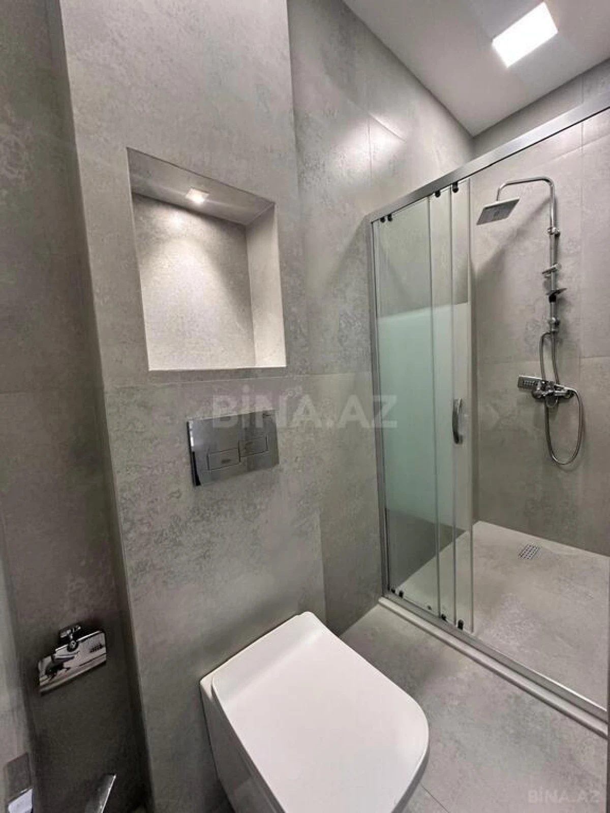 Satılır 2 otaqlı mənzil 72 m²
