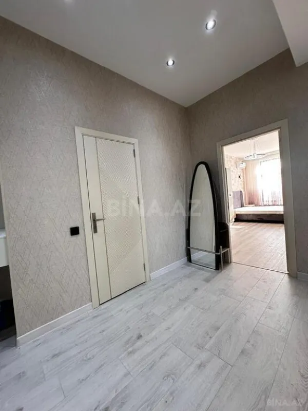 Satılır 2 otaqlı mənzil 72 m²