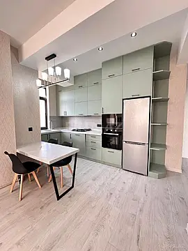 Satılır 2 otaqlı mənzil 72 m²