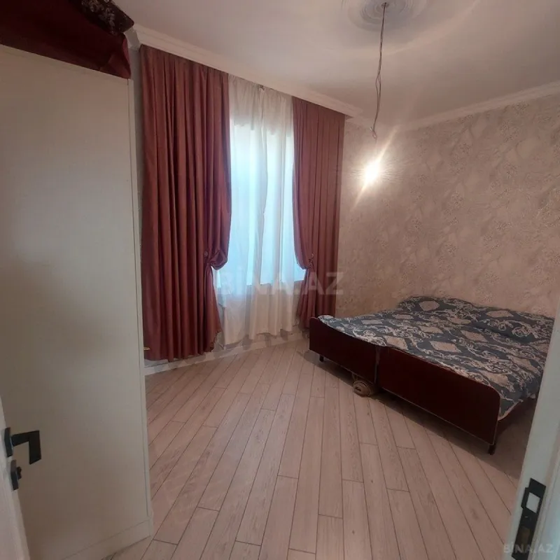 Satılır 4 otaqlı həyət evi 130 m²