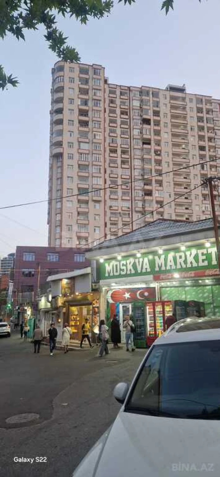 Satılır 3 otaqlı mənzil 163 m²