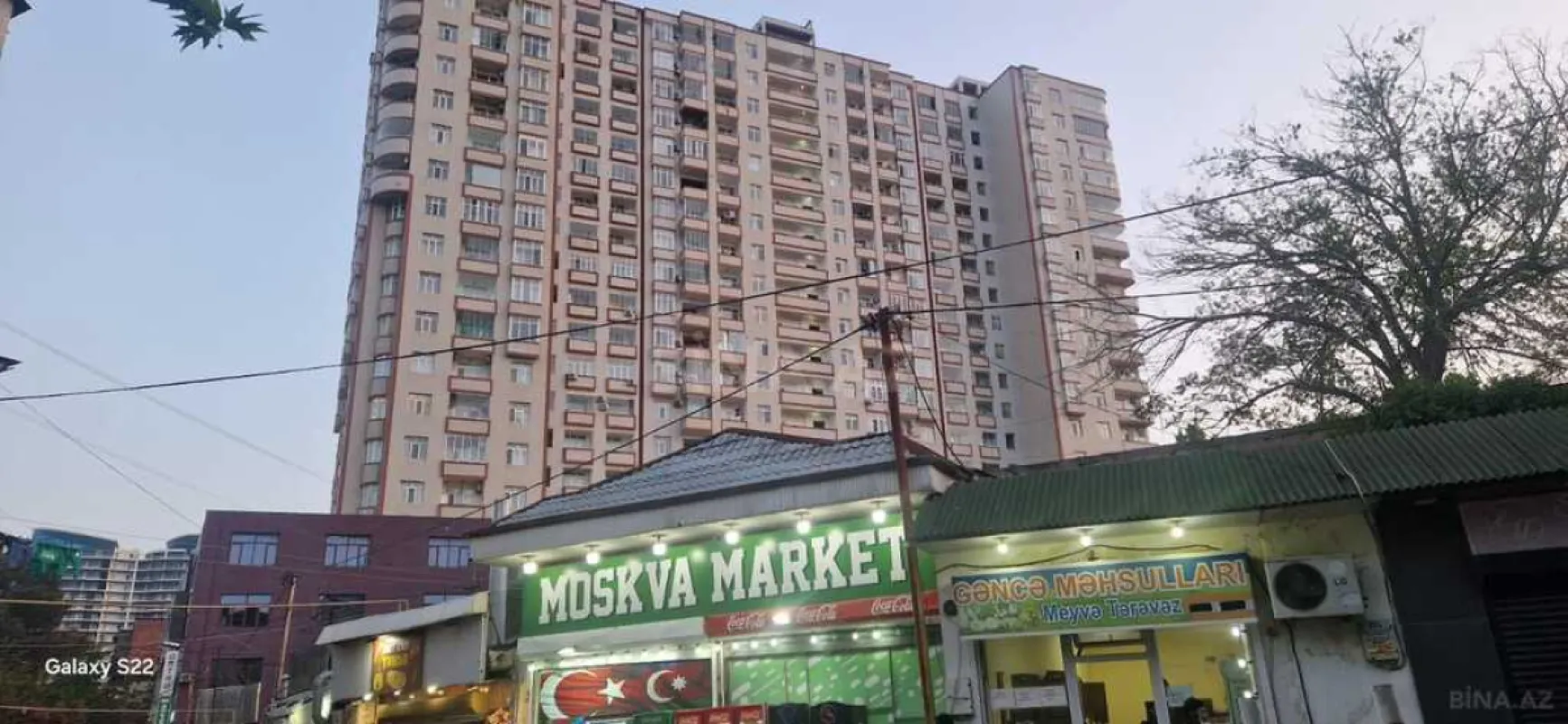 Satılır 3 otaqlı mənzil 163 m²