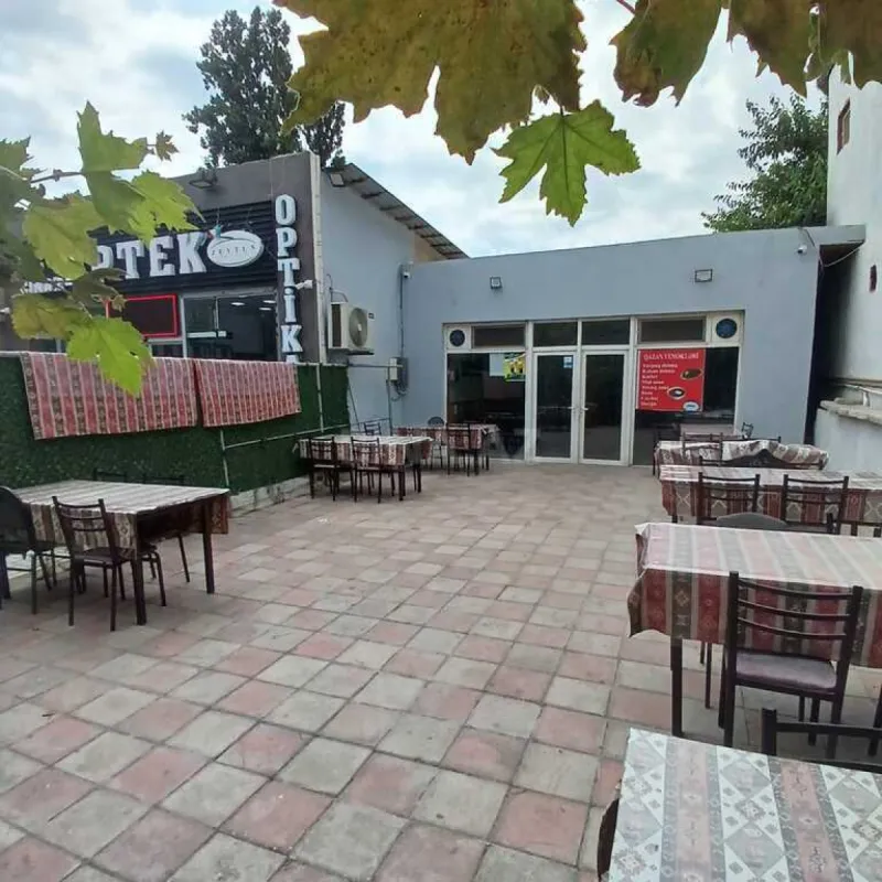 Satılır obyekt 180 m²