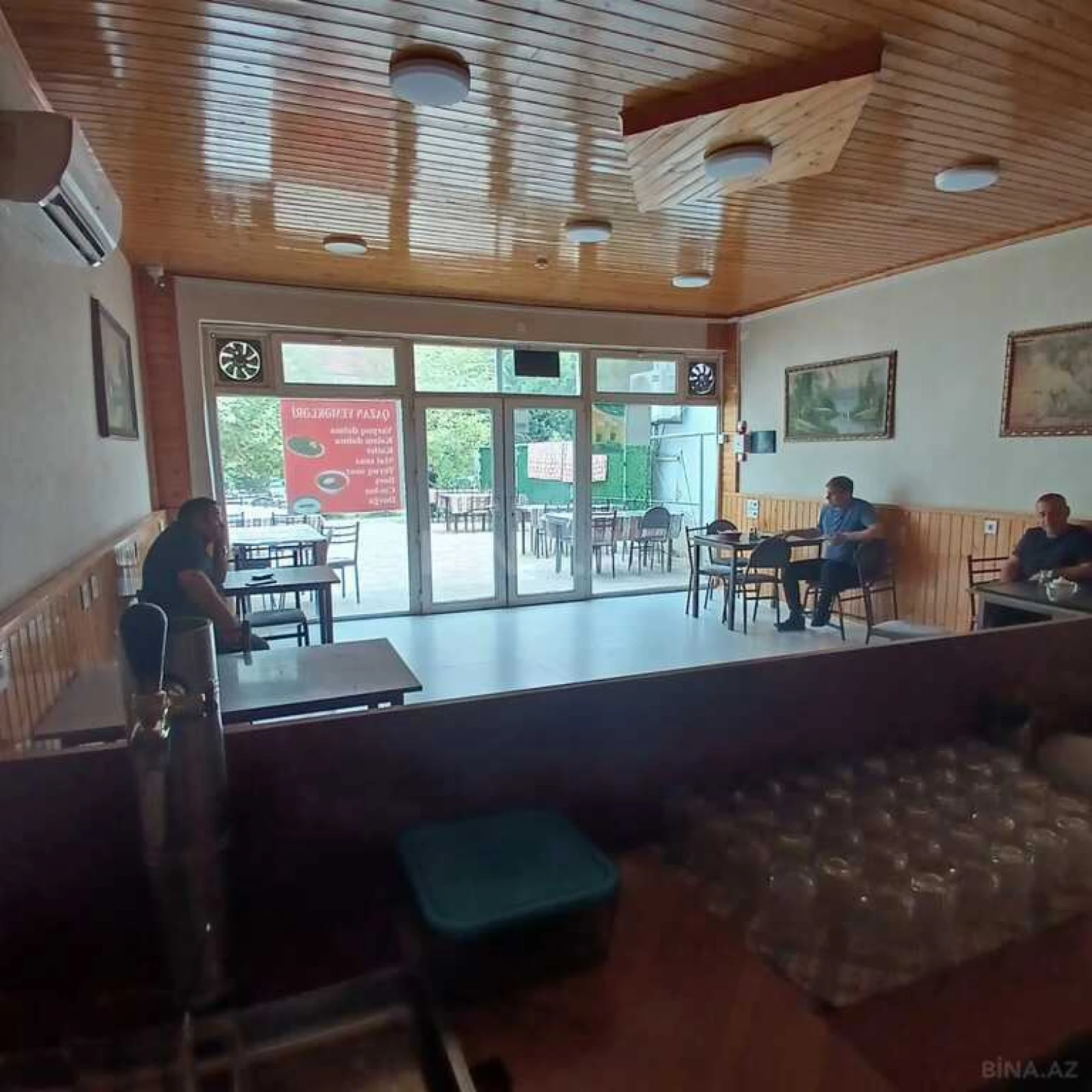 Satılır obyekt 180 m²