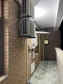 Satılır 2 otaqlı mənzil 83 m²