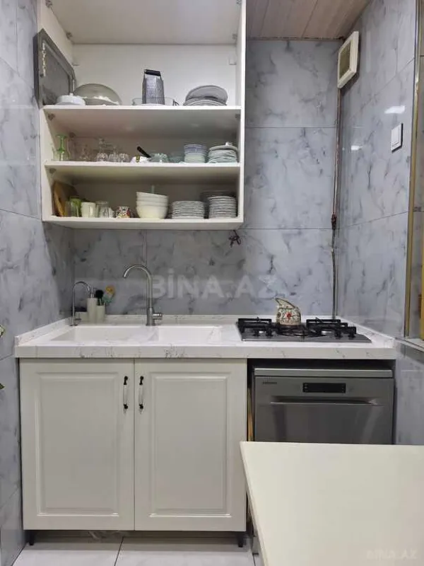 Satılır 3 otaqlı mənzil 80 m²