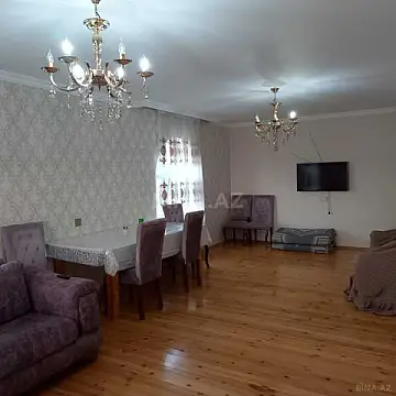 Satılır 8 otaqlı həyət evi 260 m²