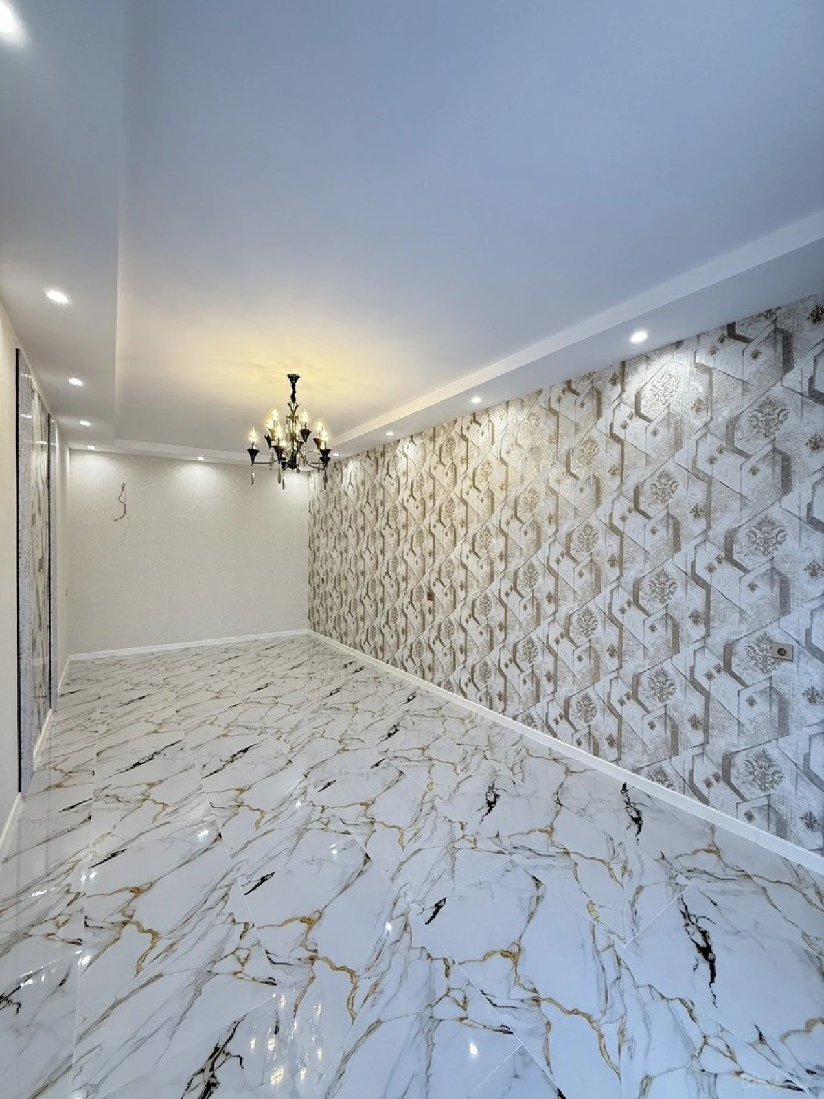 Satılır 5 otaqlı həyət evi 200 m²