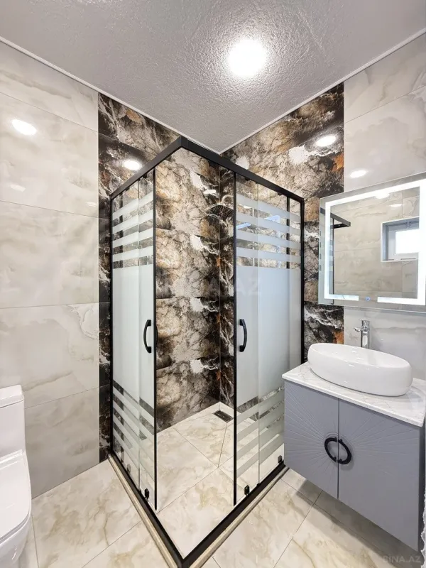 Satılır 5 otaqlı həyət evi 200 m²