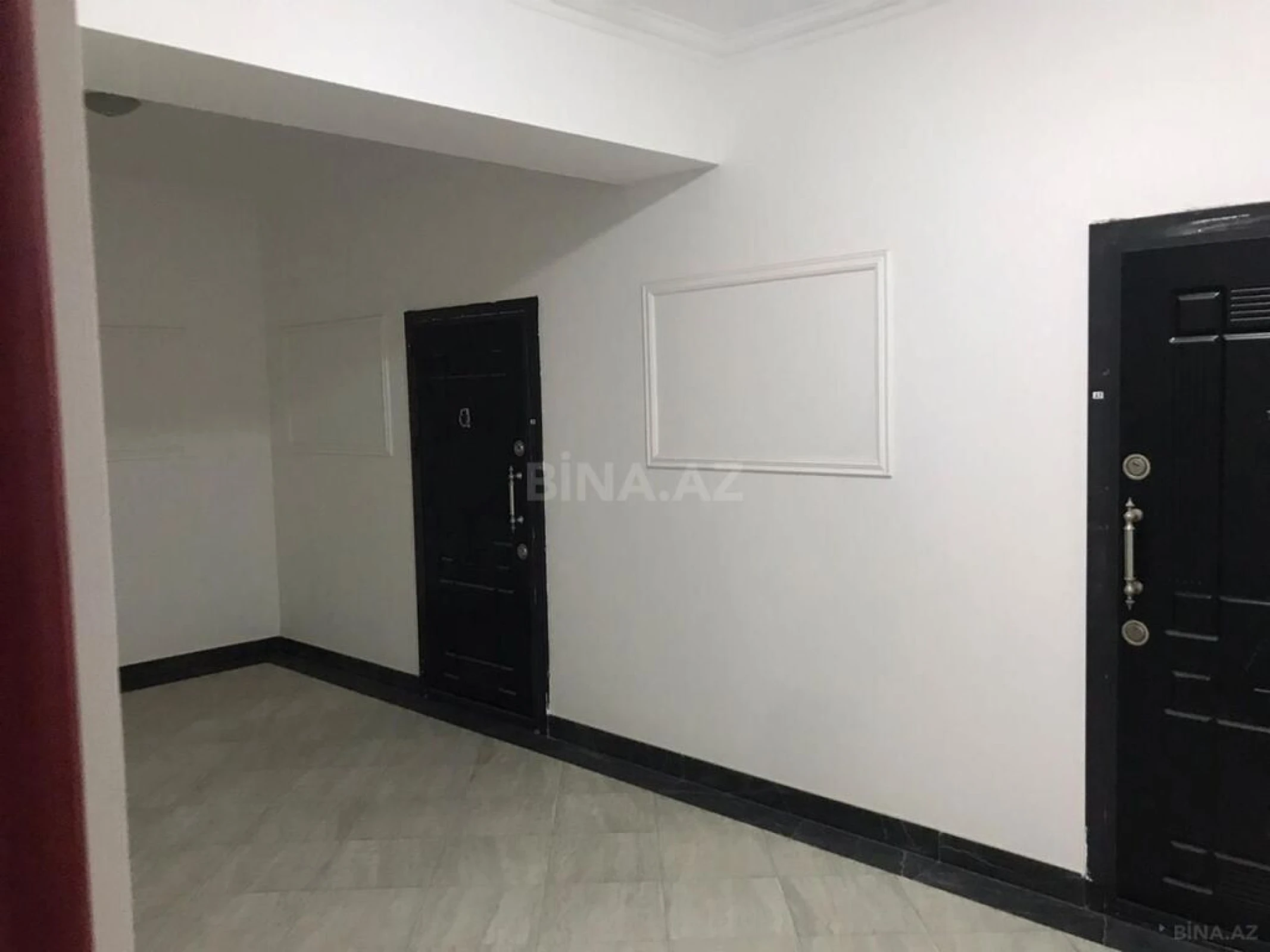 Satılır 4 otaqlı mənzil 176 m²