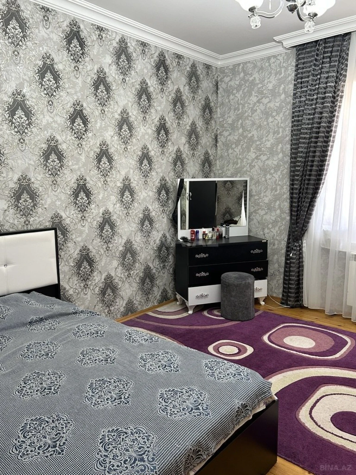Satılır 8 otaqlı həyət evi 180 m²