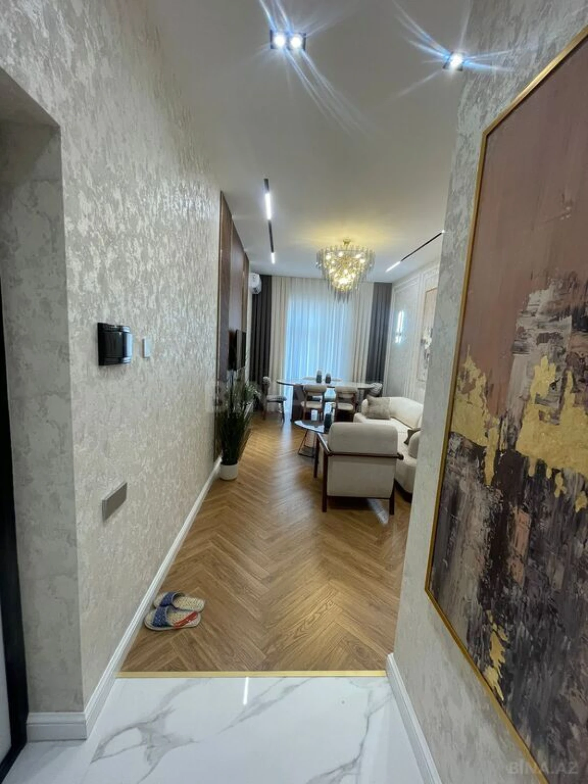 Satılır 2 otaqlı mənzil 47 m²