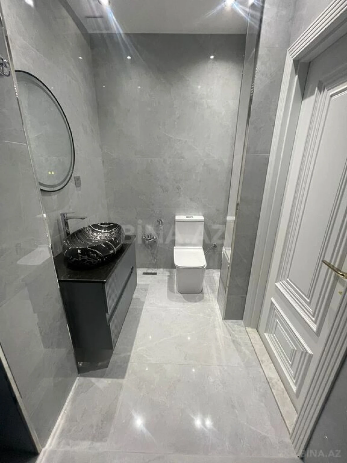 Satılır 2 otaqlı mənzil 47 m²