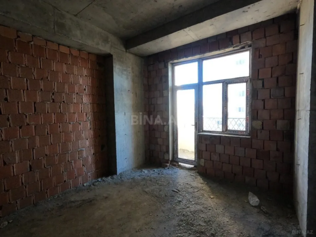 Satılır 1 otaqlı mənzil 69 m²
