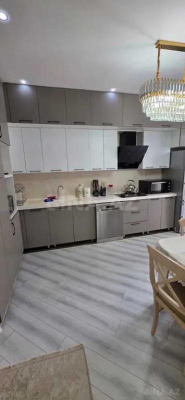 Kirayə verilir 3 otaqlı mənzil 110 m²