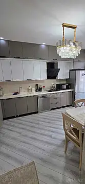 Kirayə verilir 3 otaqlı mənzil 110 m²