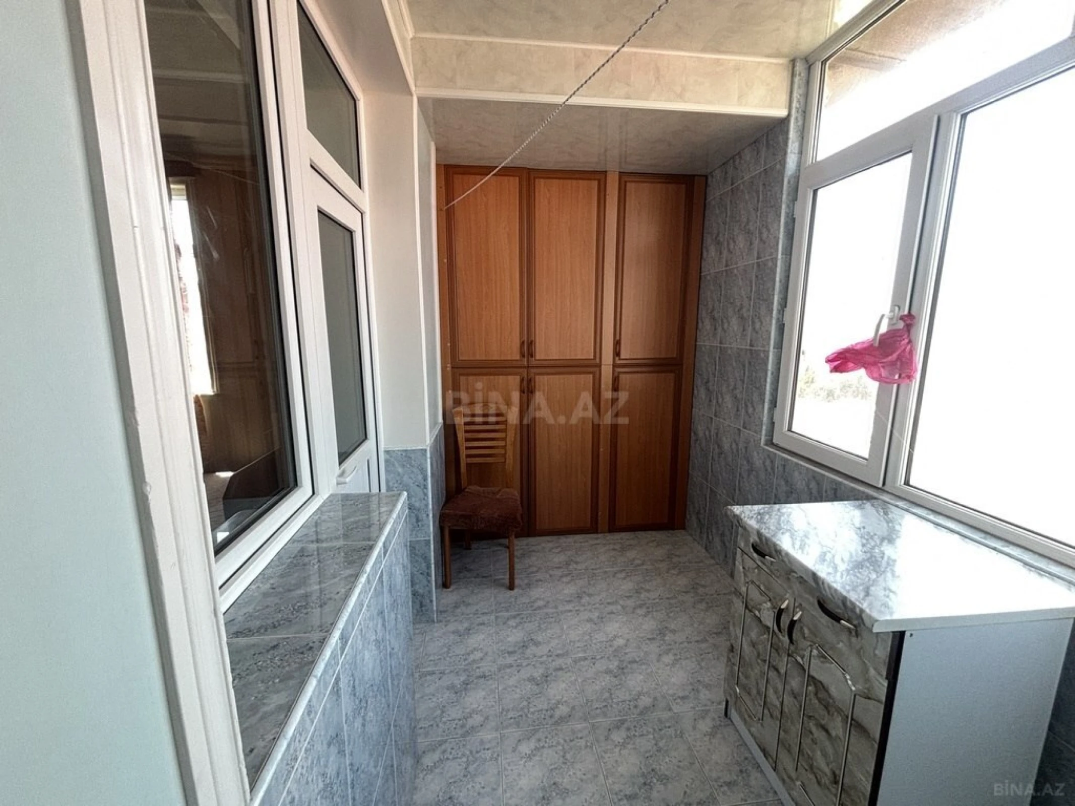 Kirayə verilir 2 otaqlı mənzil 85 m²