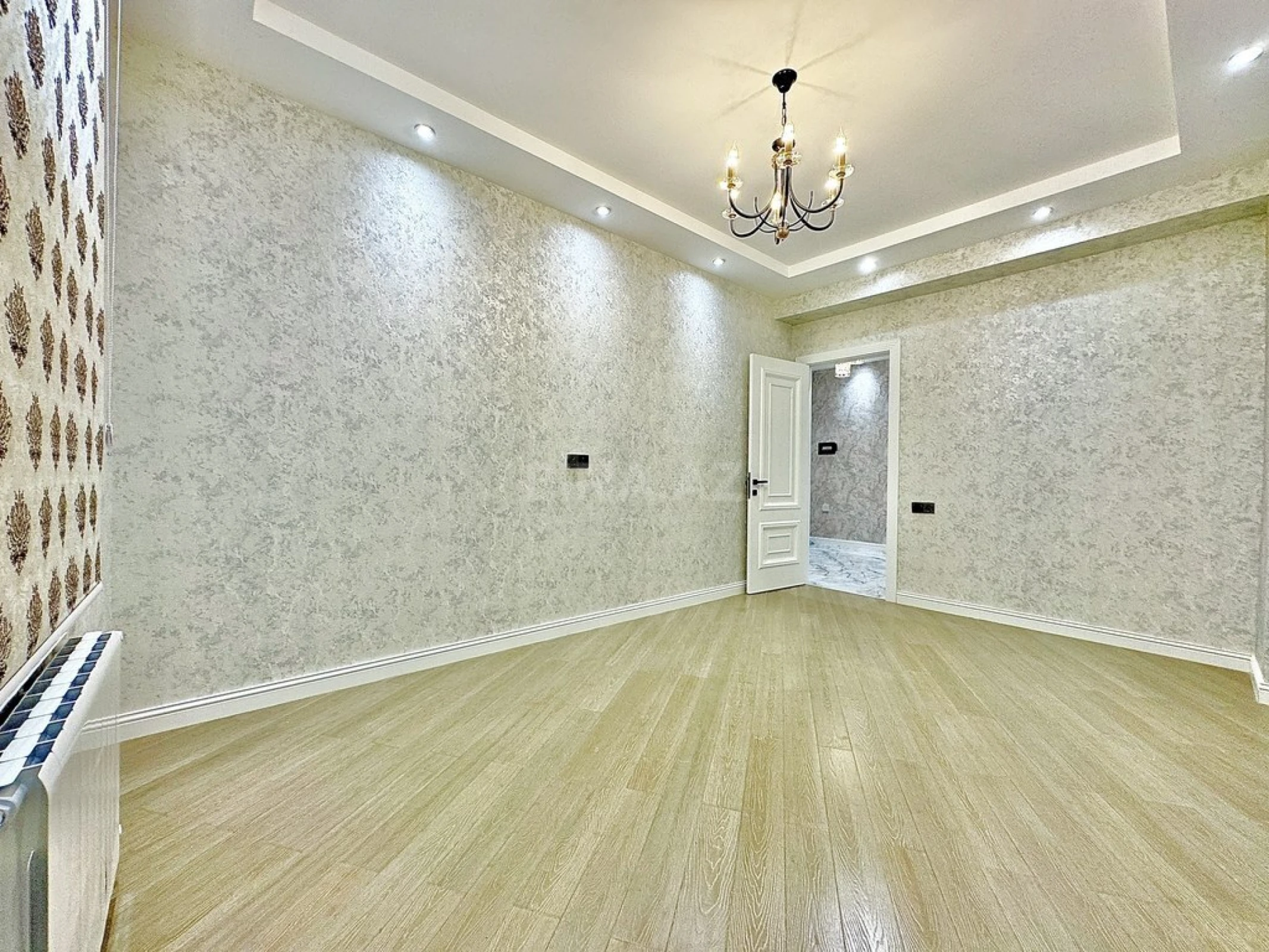 Satılır 2 otaqlı mənzil 70 m²