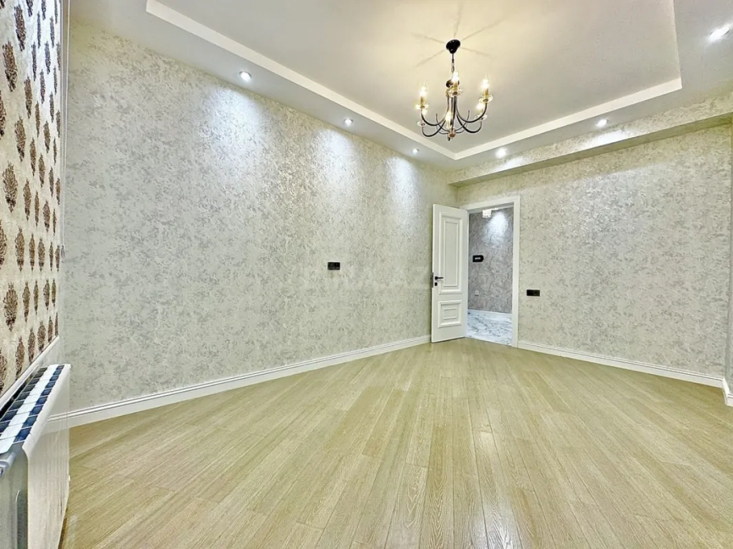 Satılır 2 otaqlı mənzil 70 m²