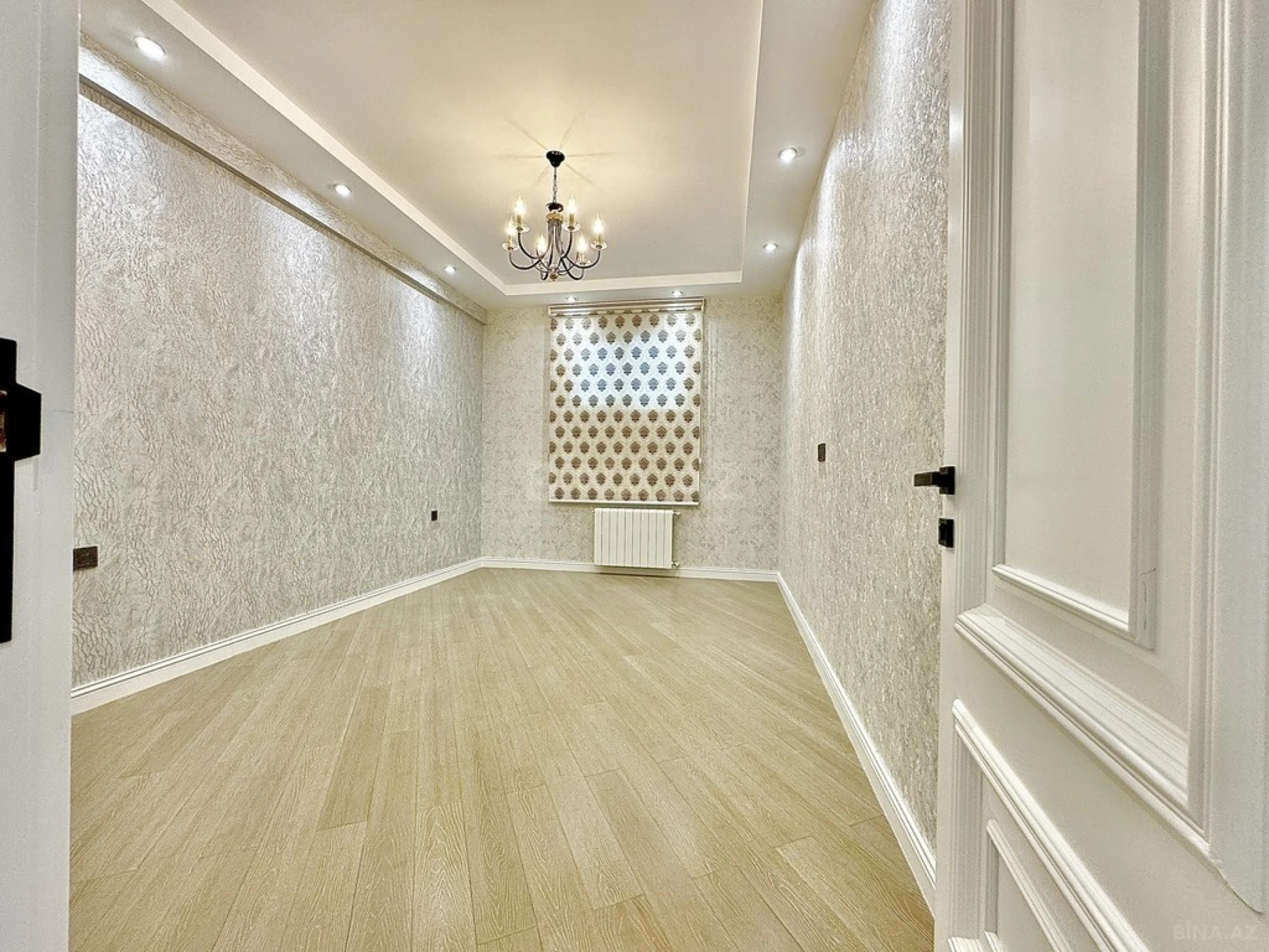 Satılır 2 otaqlı mənzil 70 m²