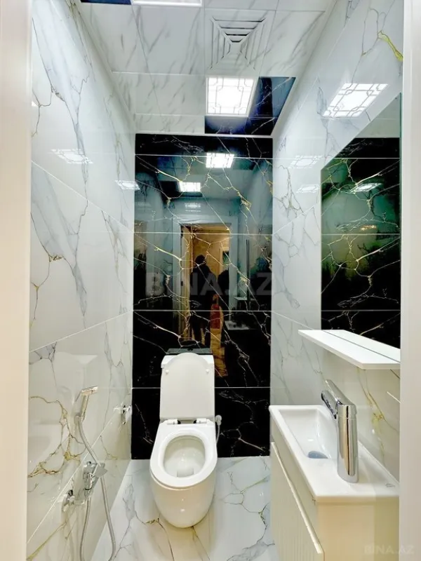 Satılır 2 otaqlı mənzil 70 m²