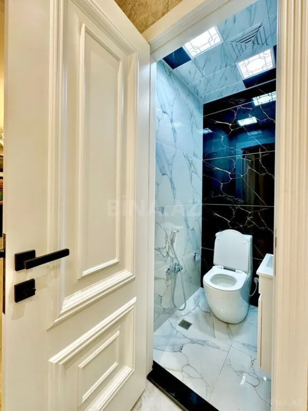 Satılır 2 otaqlı mənzil 71 m²