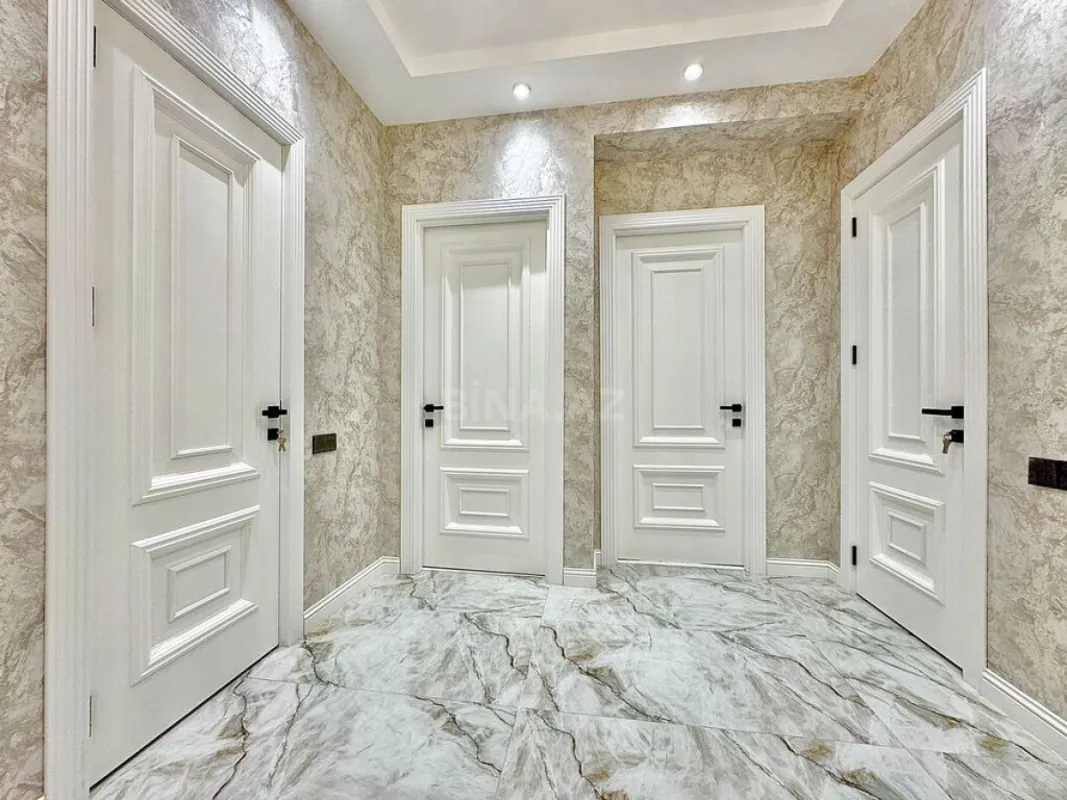 Satılır 2 otaqlı mənzil 71 m²