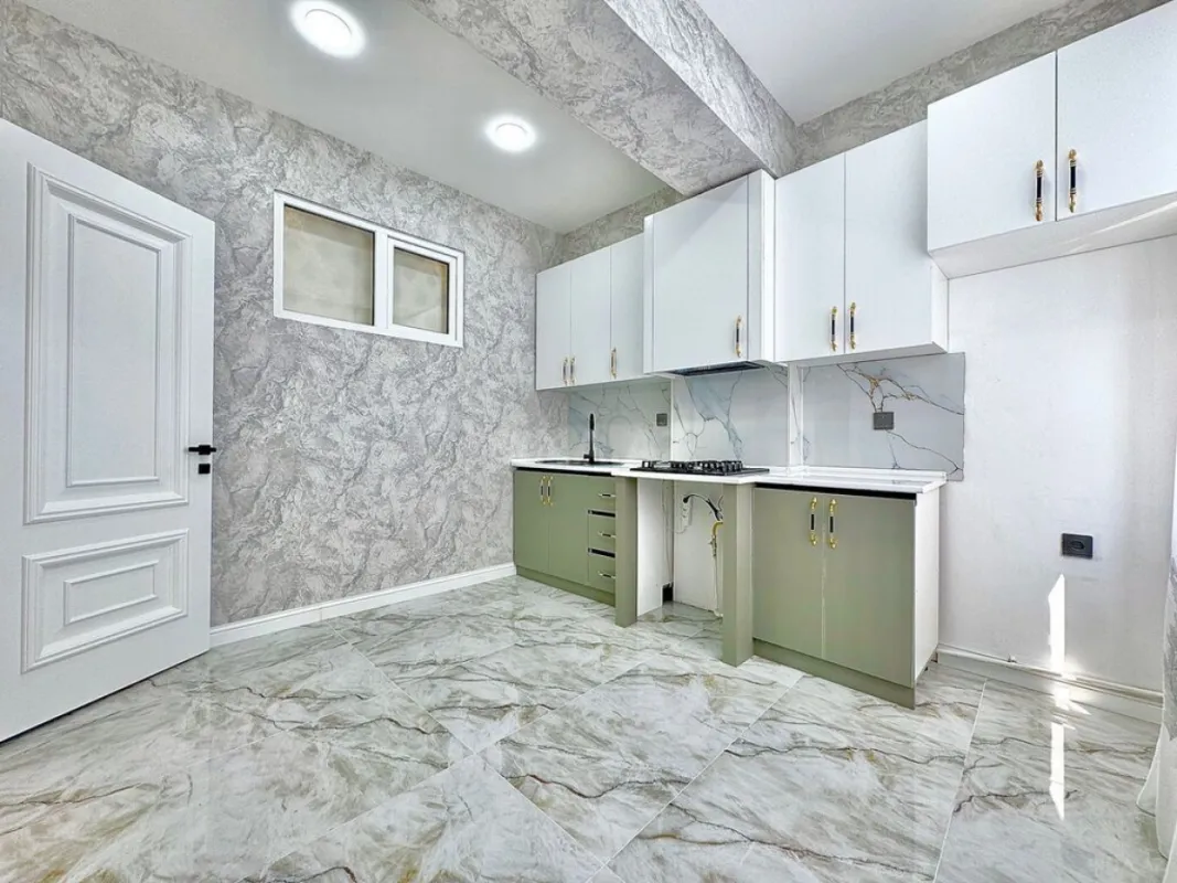 Satılır 2 otaqlı mənzil 71 m²