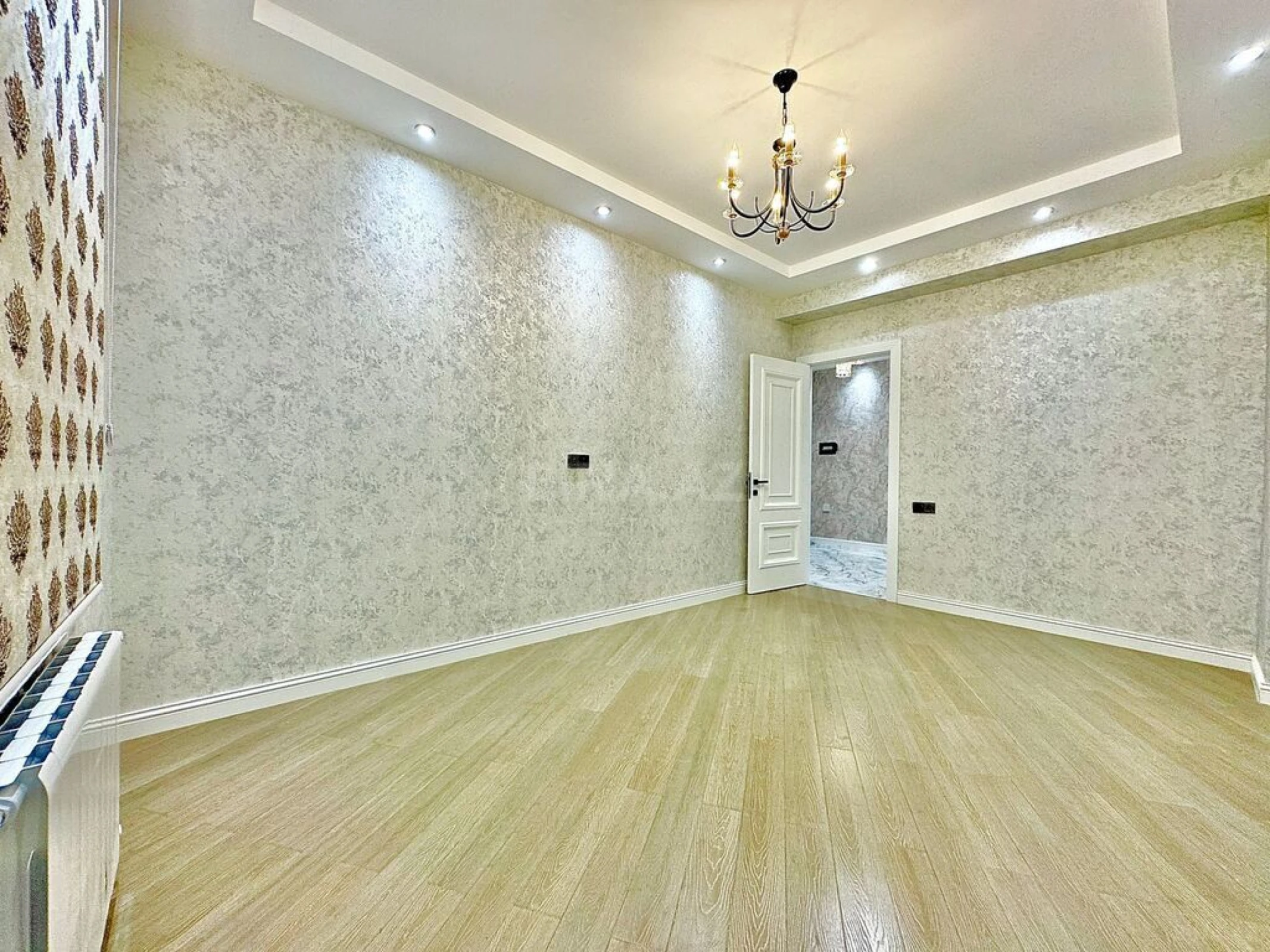 Satılır 2 otaqlı mənzil 71 m²