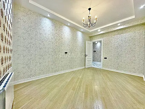 Satılır 2 otaqlı mənzil 71 m²