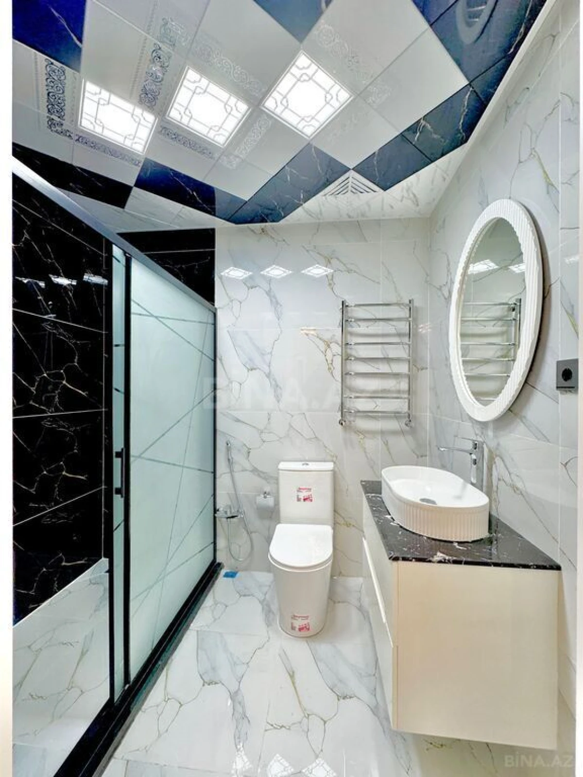 Satılır 2 otaqlı mənzil 71 m²