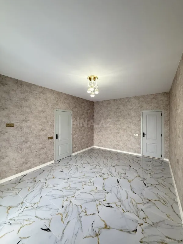 Satılır 5 otaqlı həyət evi 200 m²